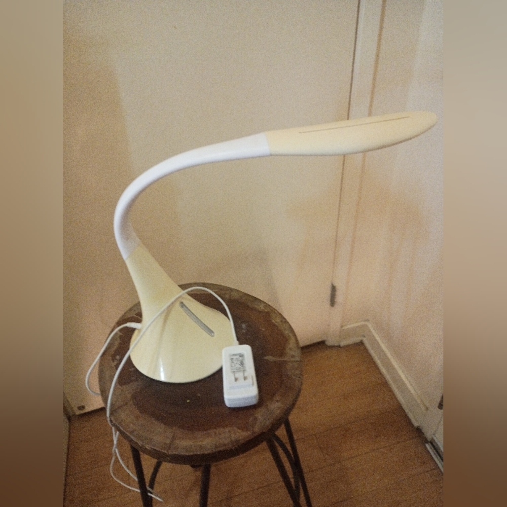 Ultrabrite LED Desk Lamp With 2 USB Ports SL9067 White